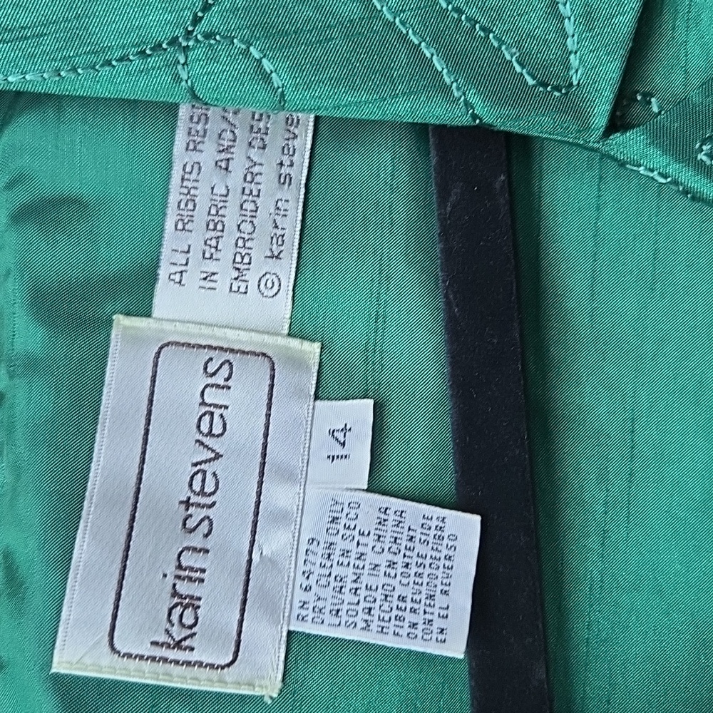 Green Embroidered Two-Piece Set - Picture 2 of 5